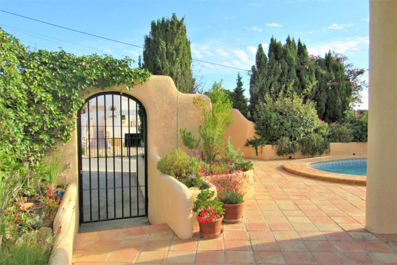Amuchosol Villa Calp Exterior foto